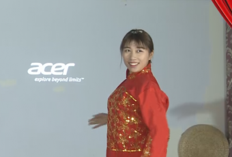 新沂蒙网歌舞团李慧教练表演欢度元宵节 (561播放)